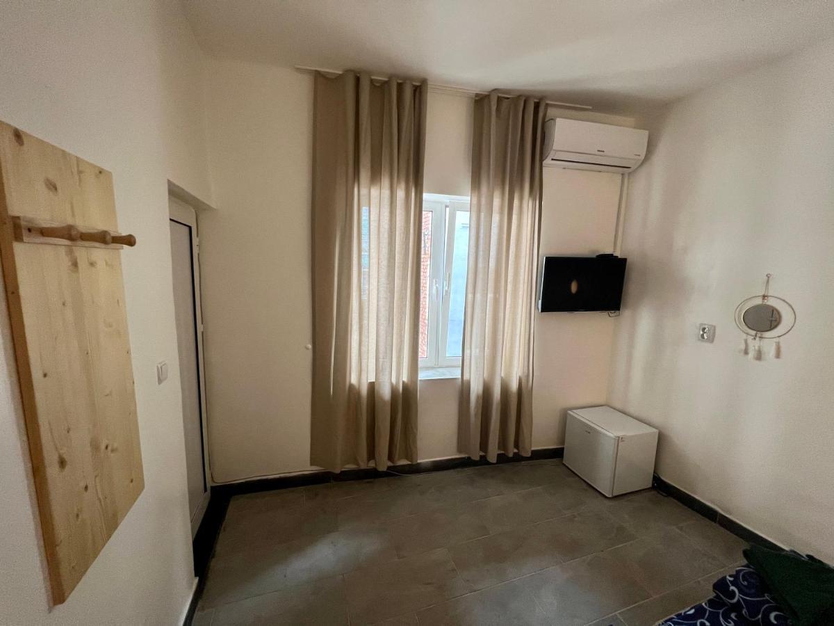 The Rainbow 2 Apartemen